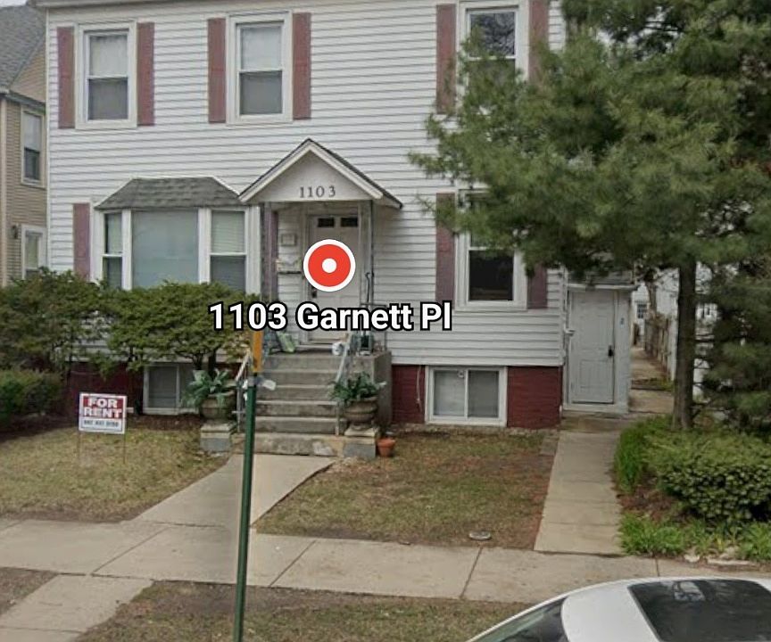 2nd image of 1103 Garnett Pl