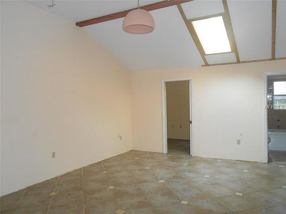 3rd image of 1238 Idlewild Ct