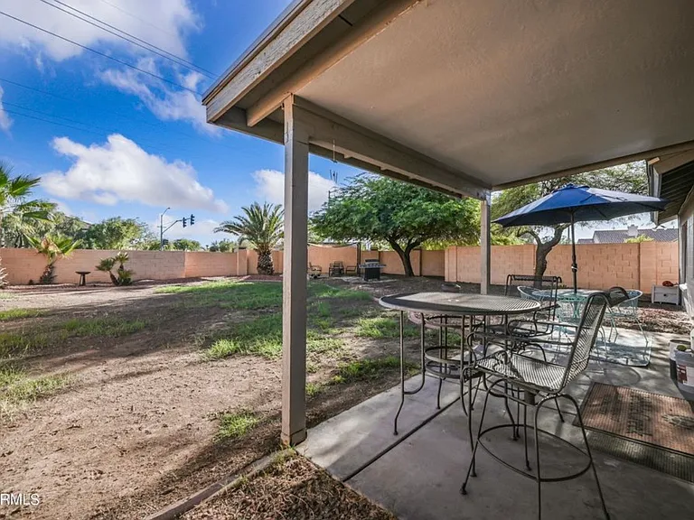 10261 W Pasadena Ave — Photo 23