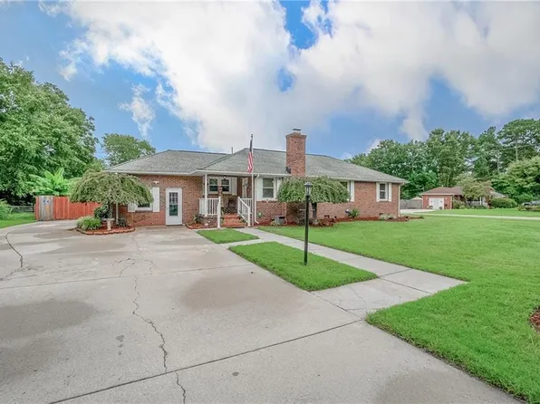 1104 Minden Rd, Virginia Beach, VA 23464