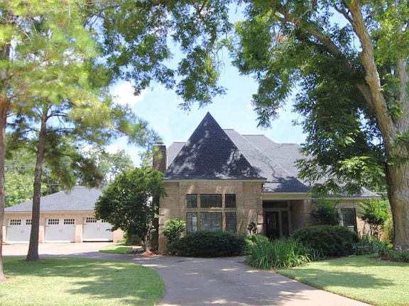 2nd image of 136 Strawberry Dr
