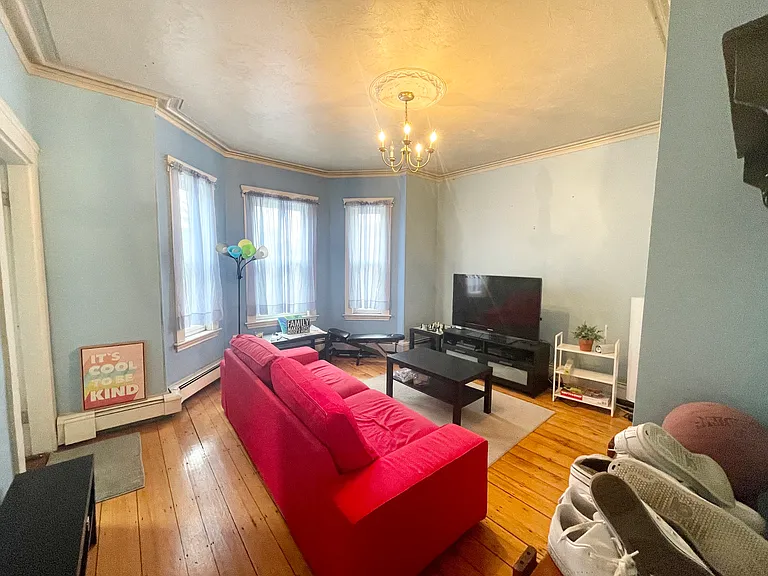 1562 Tremont St #2 — Photo 8