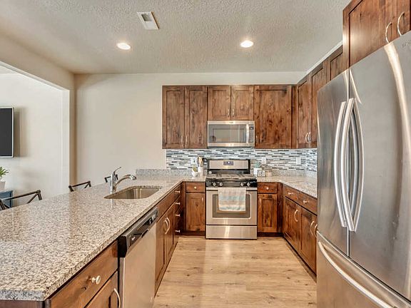 5th image of 9752 S Kato Dr W