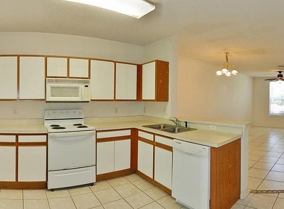 4th image of 6116 Osprey Lake Cir