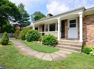 117 Woodberry Rd NE, Leesburg, VA 20176