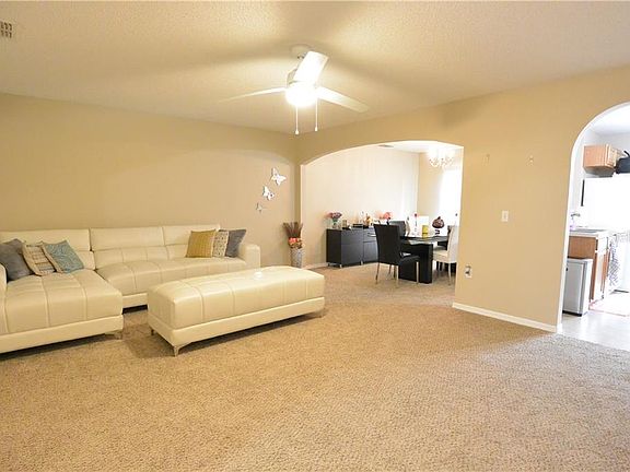 2nd image of 4628 Ashburn Square Dr