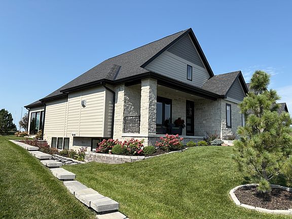 3rd image of 7735 S 94th Bay