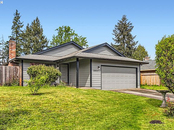 2nd image of 2933 SE Timberlake Dr