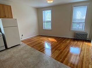 30-32 41st St #2, Astoria, NY 11103