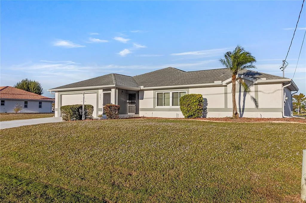 3 bed, 2.0 bath, 1672 sqft, $1,800 — Photo 2