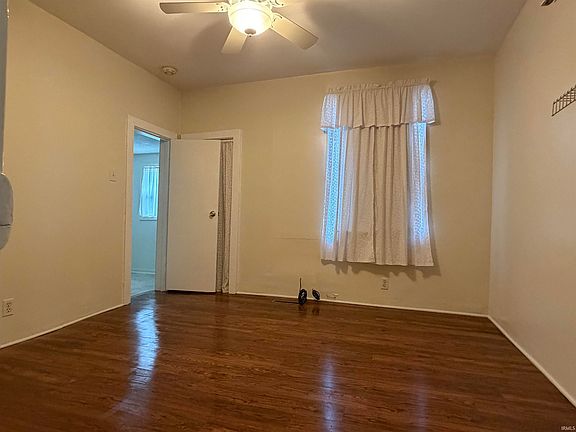 4th image of 309 E South D St