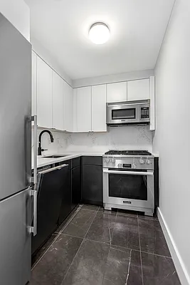 Rented by Compass | media 18