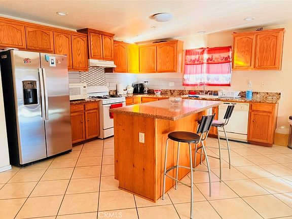 2nd image of 2932 Prospect Ave