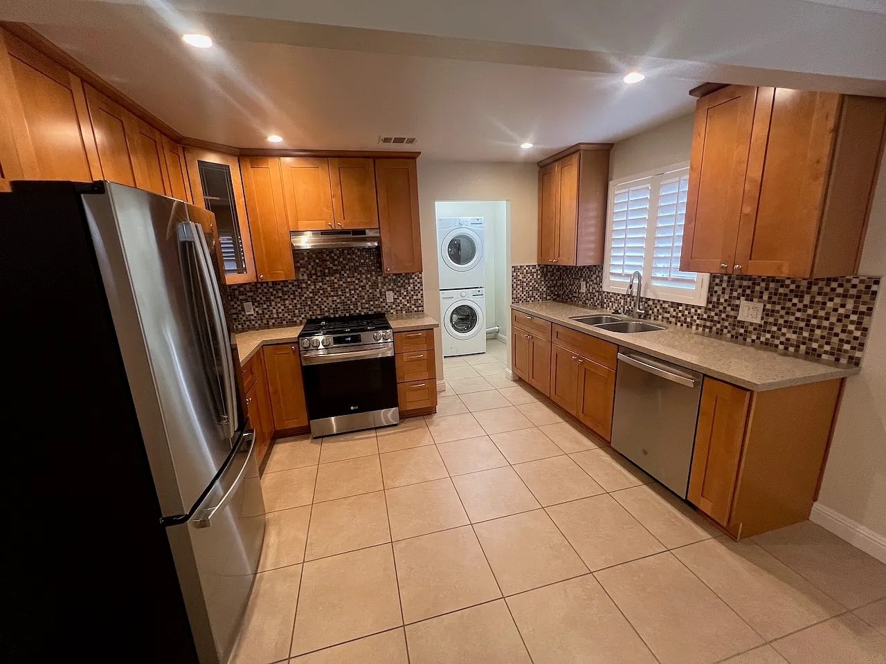 2 bed, 1056 sqft, $4,295 — Photo 2