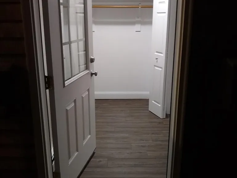 49 Westminster Ave #1 — Photo 27
