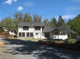 3095 Sardine Creek Rd, Gold Hill, OR 97525