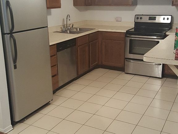 3rd image of 2244 N Harlem Ave APT 2
