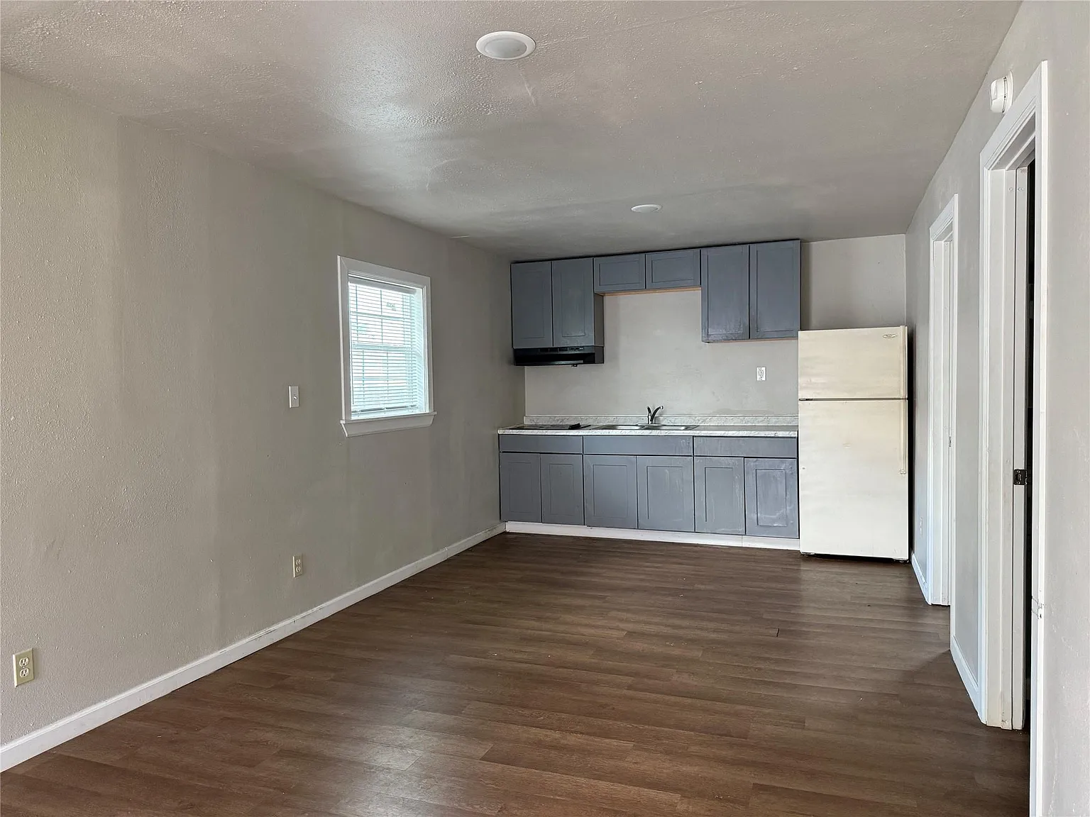 2 bed, 2.0 bath, 660 sqft, $945 — Photo 4