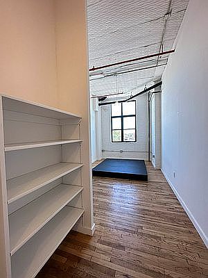 4th image of 7 McKibbin Ct #5B