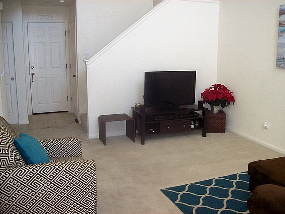 2nd image of 553 Alton Way Unit C