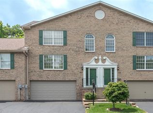 302 Apple Blossom Ct, Delmont, PA 15626