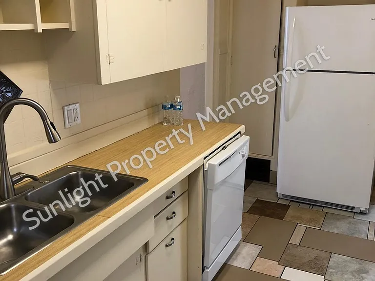 703 Yellowstone Ave — Photo 3