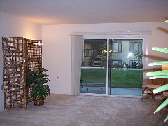 5th image of 2581 Pine Knoll Dr Unit 4