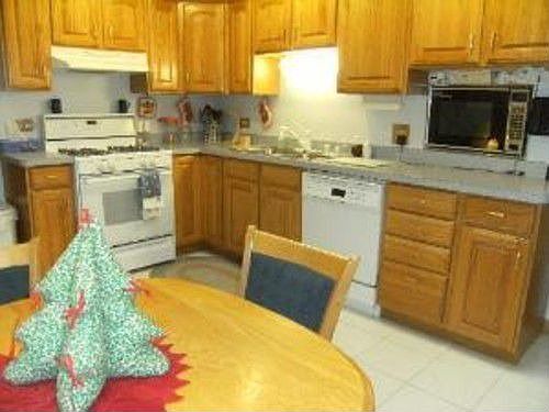 2nd image of 18015 66th Ave