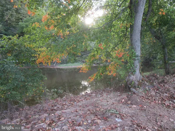 201 Riverboat Rd, Bedford, PA 15522