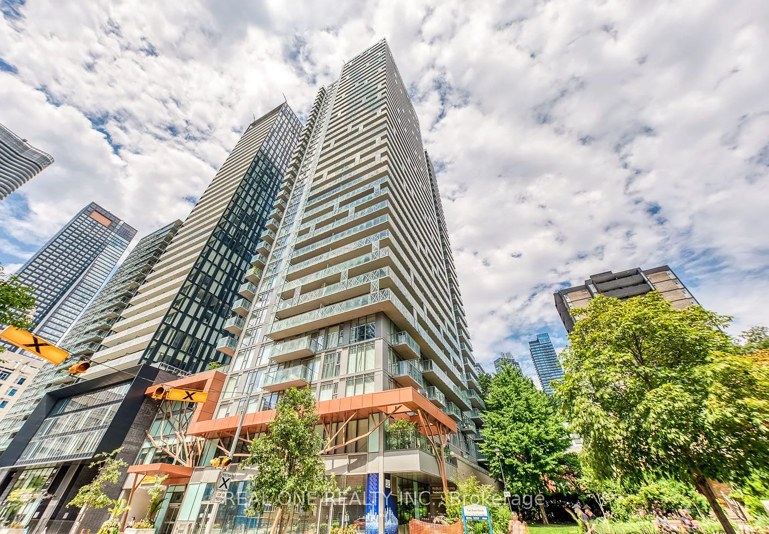 2 bed, $3,000 — Photo 1