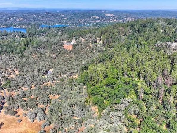 24316 Timber Ridge Dr, Auburn, CA 95602