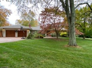 5 Cozy Ln, Flemington, NJ 08822