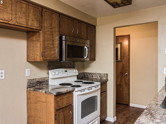 Range; Convectional oven