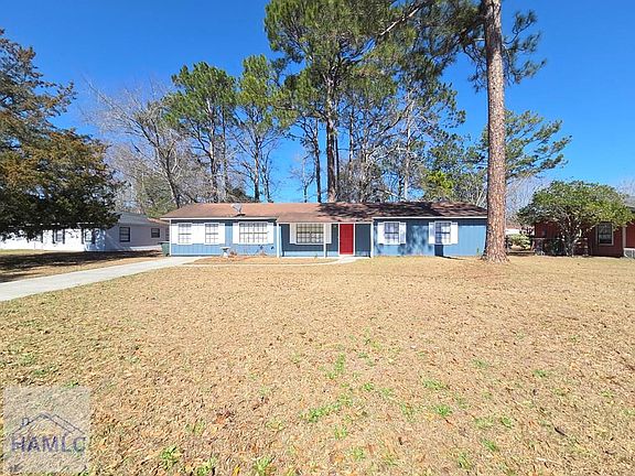 3rd image of 706 Pineview Ct