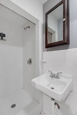 Rented by Cooper & Cooper Real Estate | media 16