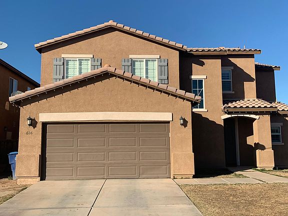 4th image of 686 Las Dunas St