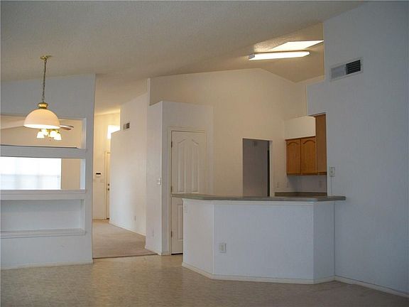 5th image of 5008 Cedar Sands Ln
