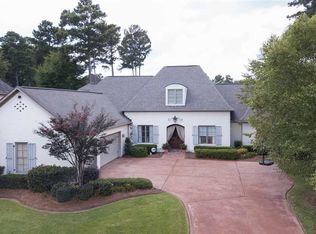 407 Saint Ives Dr, Madison, MS 39110