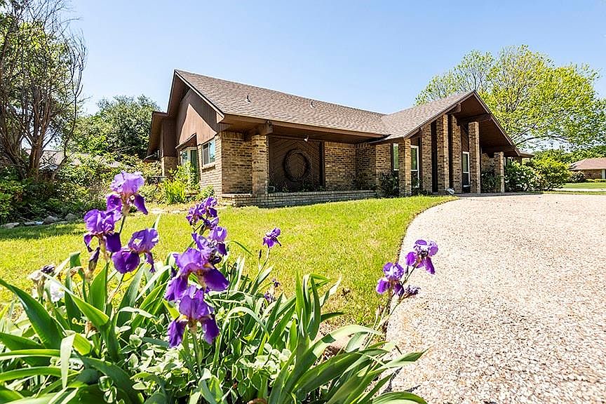 1st image of 4200 French Lake Dr