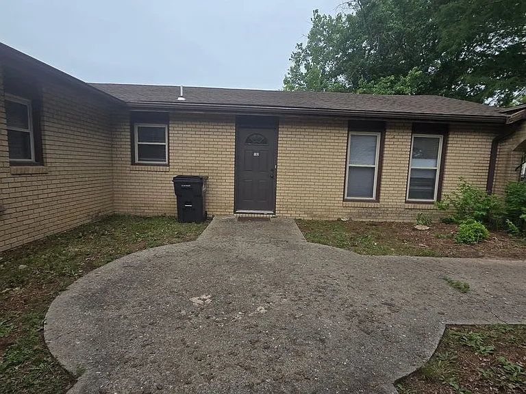 109 Sieville Ave #102 — Photo 3
