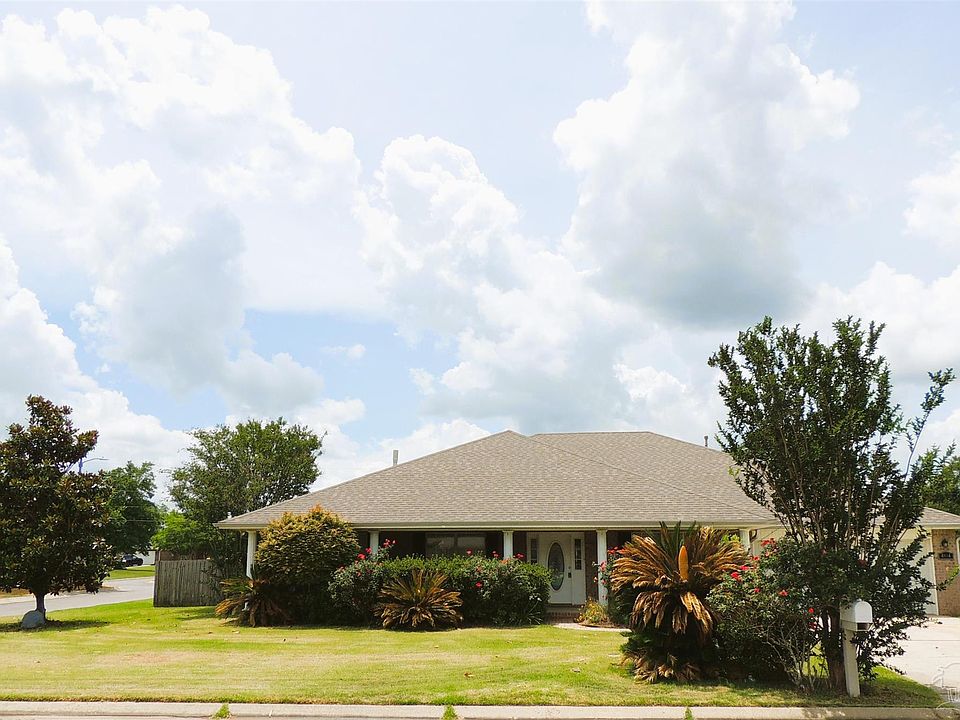 1st image of 4814 Belvedere Cir