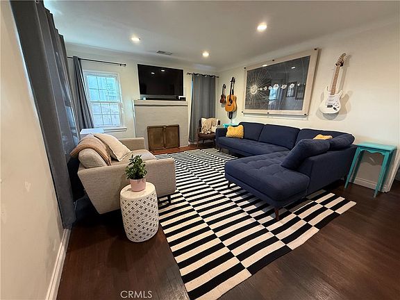 2nd image of 6232 Magnolia Ave