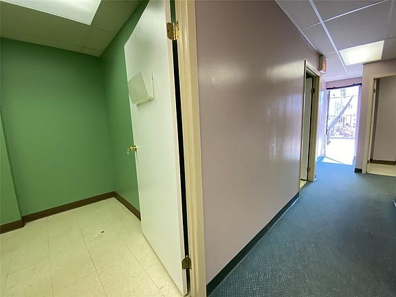 3rd image of 14 E 16th St #T