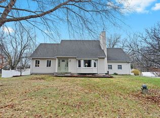 80 Groveland Dr, Howell, MI 48843