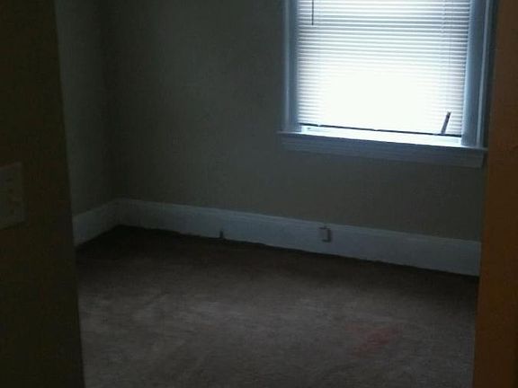 3rd image of 9506 Columbia Ave