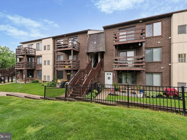 5200 Hilltop Dr Unit 180, Brookhaven, PA 19015