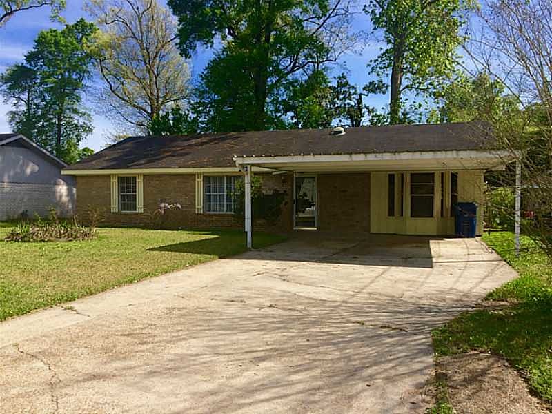 1st image of 2528 Mary Ann Dr
