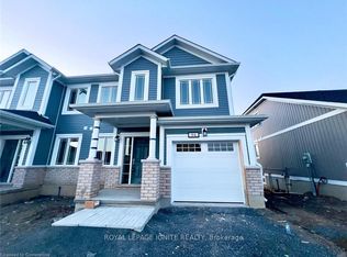 94 Golf Links Dr, Loyalist, ON K0H 1G0