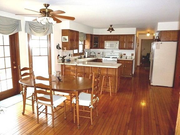 5th image of 26003 W Laurel Ct