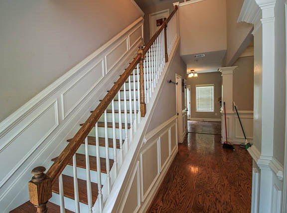 5th image of 843 Lee Road 197